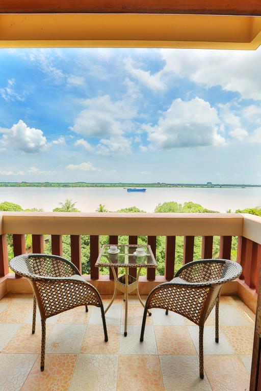 Blue River Hotel Phnom Penh Ngoại thất bức ảnh