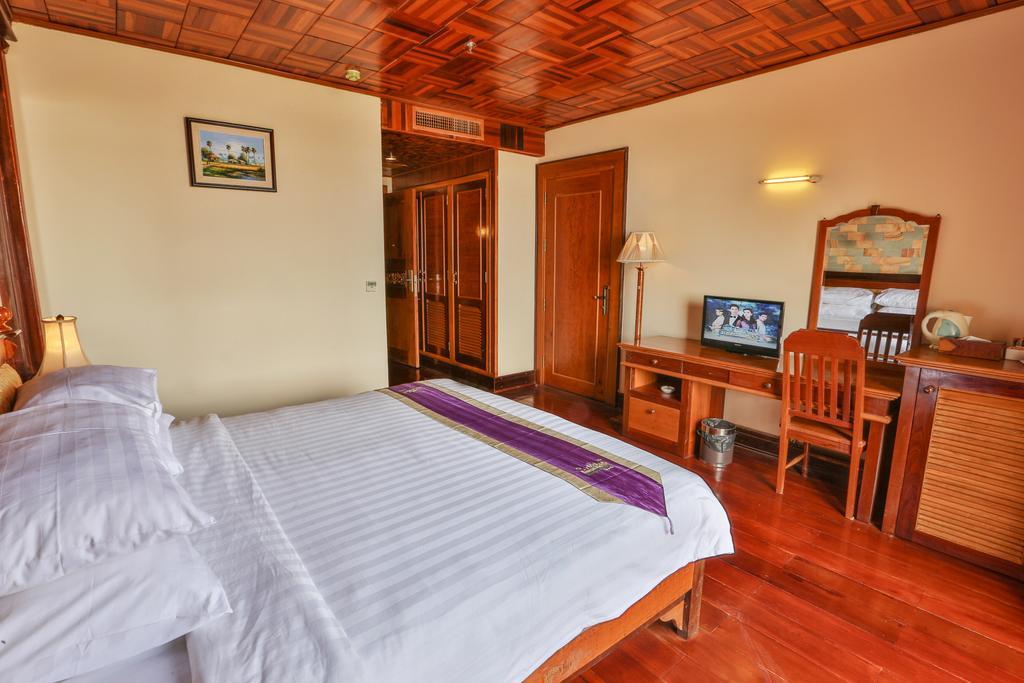 Blue River Hotel Phnom Penh Ngoại thất bức ảnh