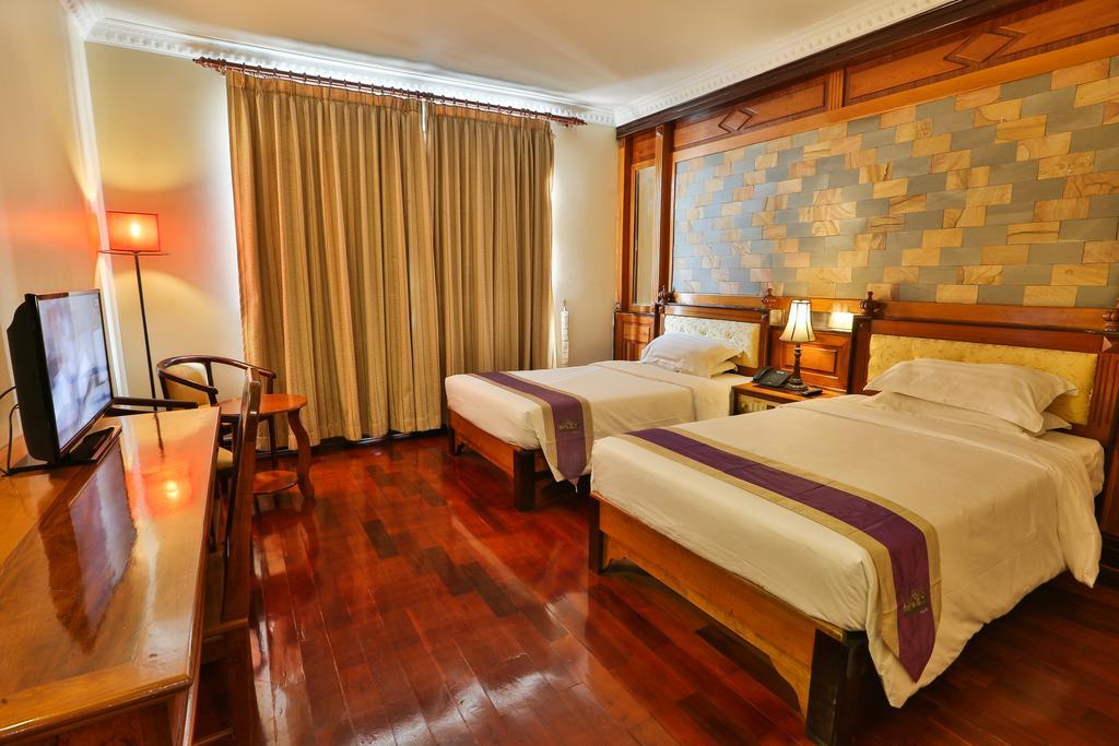 Blue River Hotel Phnom Penh Ngoại thất bức ảnh