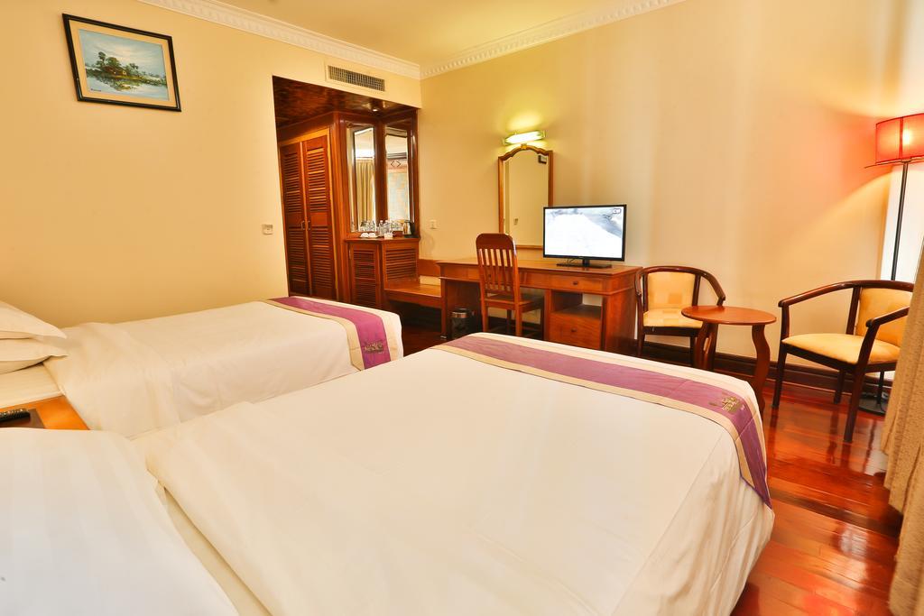 Blue River Hotel Phnom Penh Ngoại thất bức ảnh