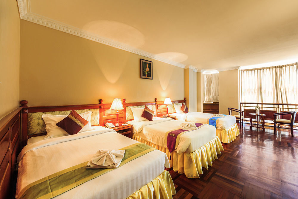 Blue River Hotel Phnom Penh Ngoại thất bức ảnh