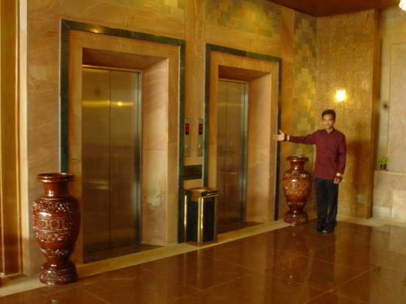 Blue River Hotel Phnom Penh Ngoại thất bức ảnh