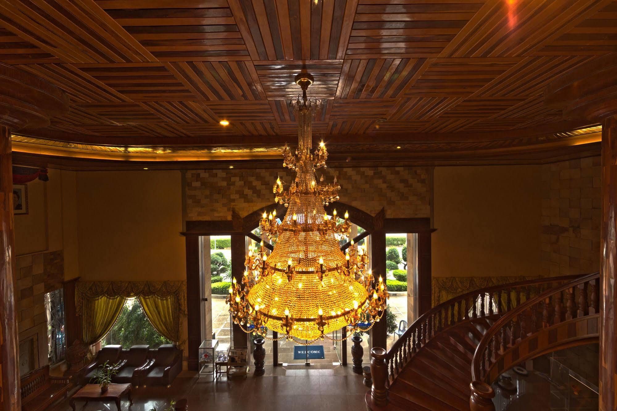 Blue River Hotel Phnom Penh Ngoại thất bức ảnh